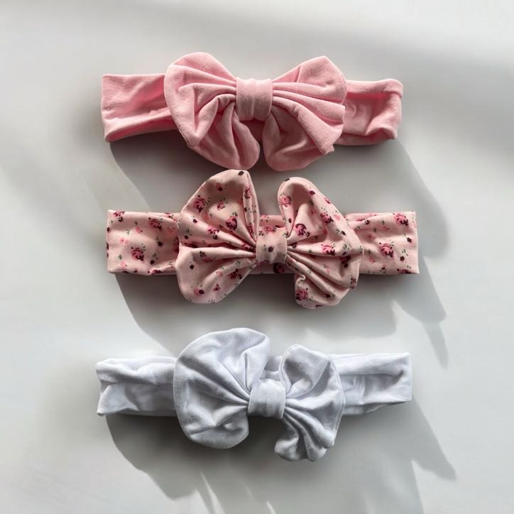 Opaski dziecięce do włosów zestaw 3 sztuki materiałowe kwiatki różowe białe