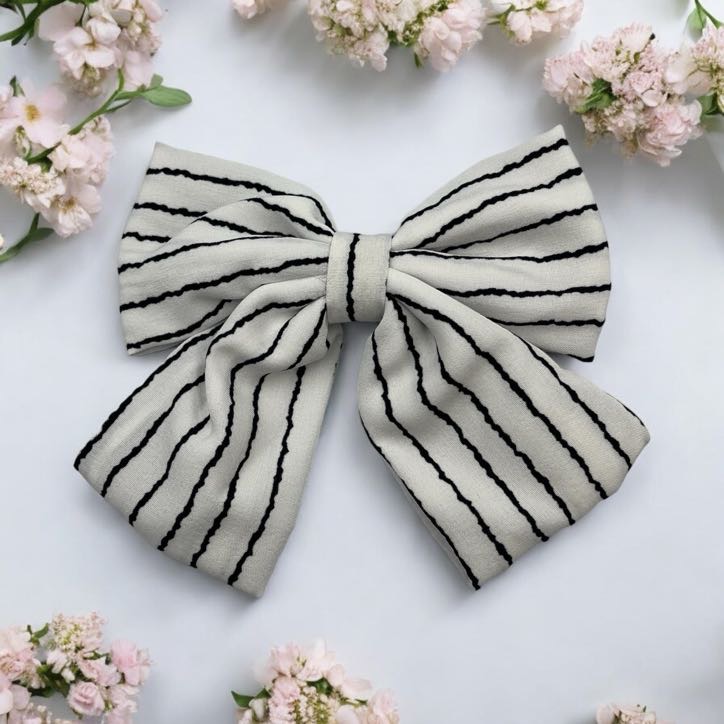 Spinka do włosów DUŻA biała kokarda czarne paski