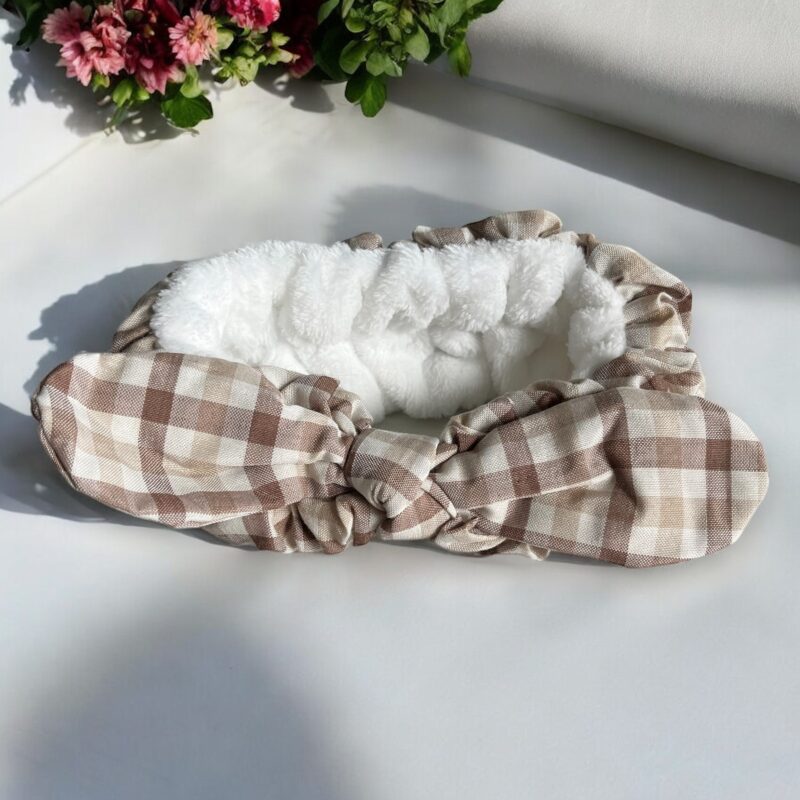 OPASKA DO WŁOSÓW KOSMETYCZNA DO MAKIJAŻU KRATKA