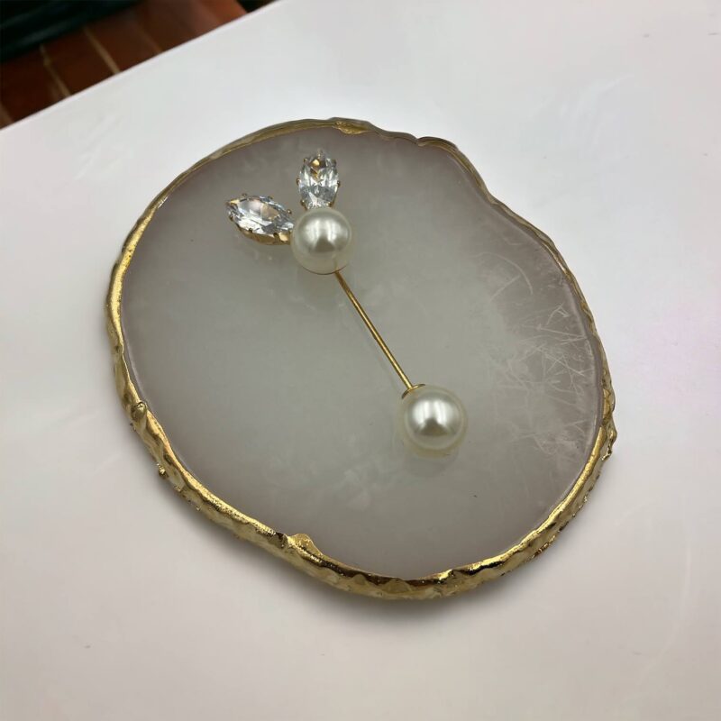 BROSZKA przypinka szpilka uszy królik koralik złota cyrkonie stal PREZENT