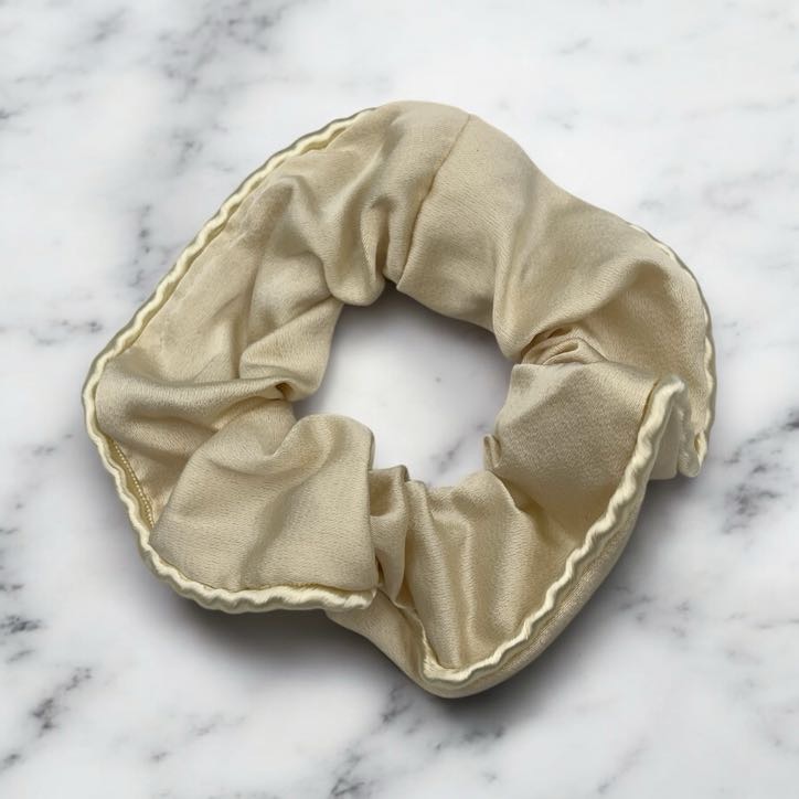 Gumka do włosów SCRUNCHIE frotka jasna beżowa gładka elegancka