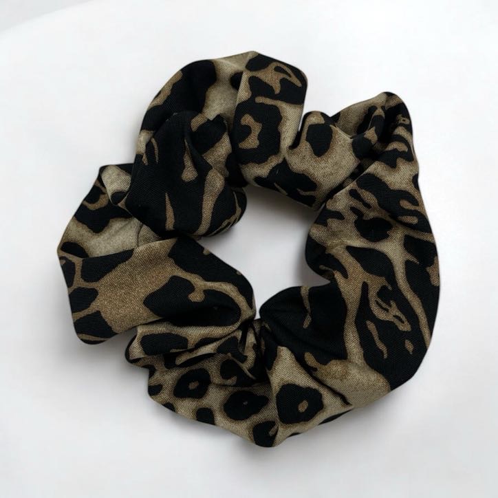 Gumka do włosów SCRUNCHIE frotka jasna brązowa PANTERKA tkanina