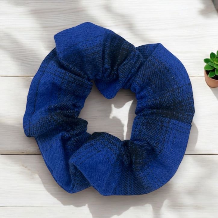 Gumka do włosów SCRUNCHIE frotka niebieska czarna kratka