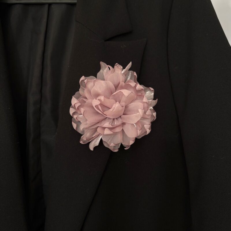 BROSZKA przypinka agrafka wsuwka kwiat kwiatek brudny fiolet fioletowy 9 cm